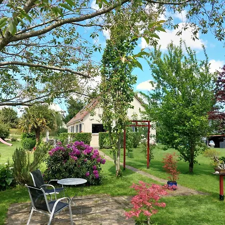 Les Ames Bleues - Double Bord De Seine, Proche Honfleur Bed & Breakfast